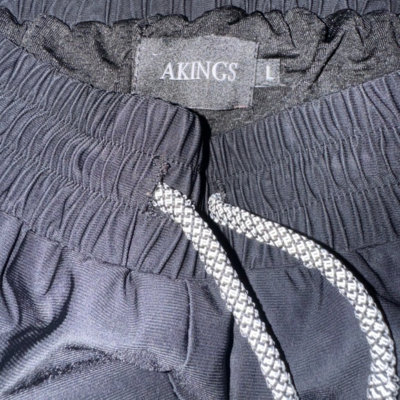 Black athletic shorts - Picture 3 of 4